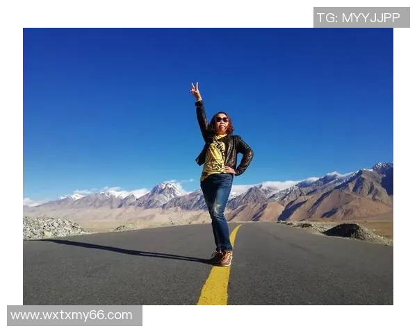 深度探讨黄娜在英雄联盟中的成长与挑战之路 深度探讨黄娜在英雄联盟中的成长与挑战之路